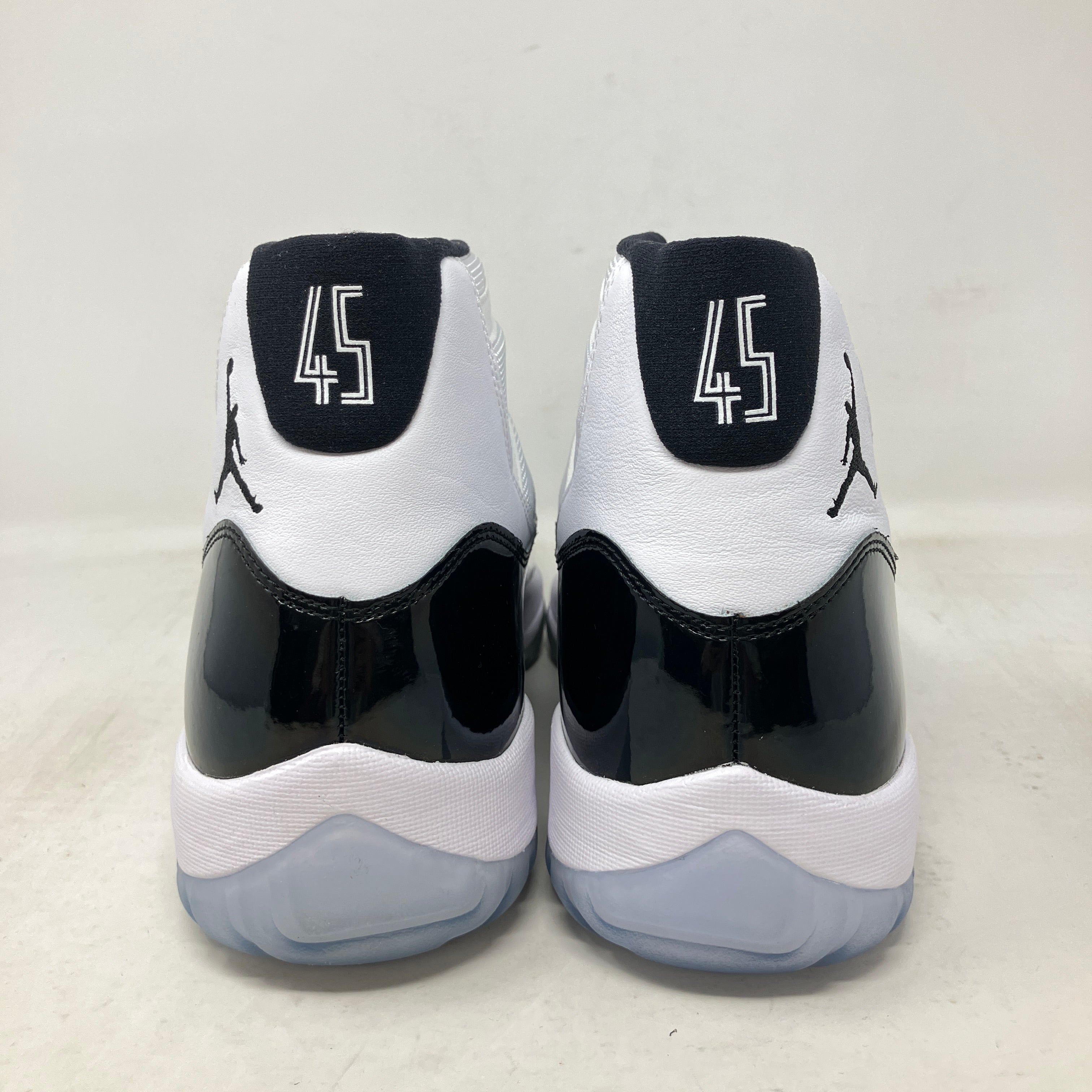 Jordan 11 Retro Concord (2018)
