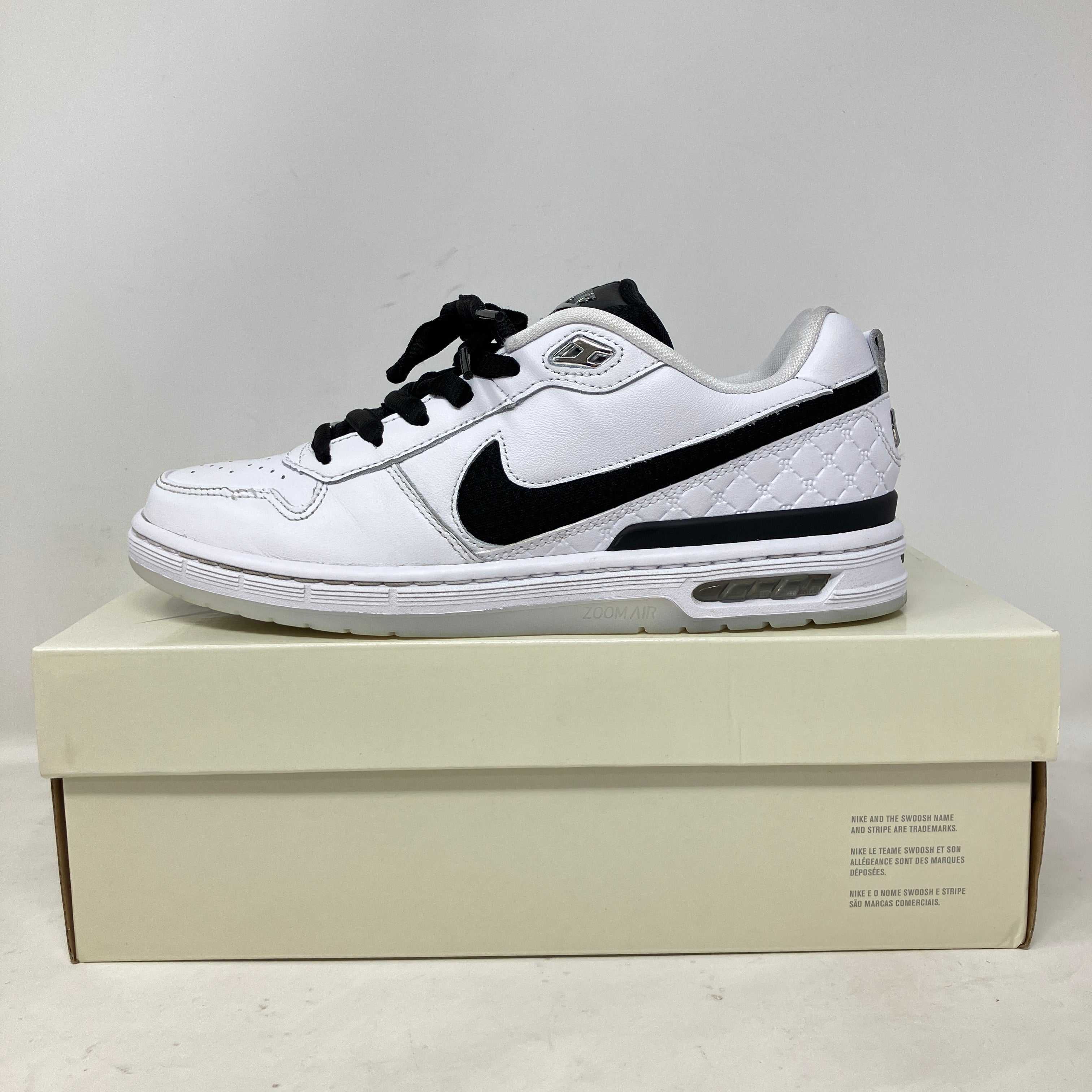 Nike SB Zoom Air Paul Rodriguez 1 OG white and black sneaker on box, preowned with accessories included