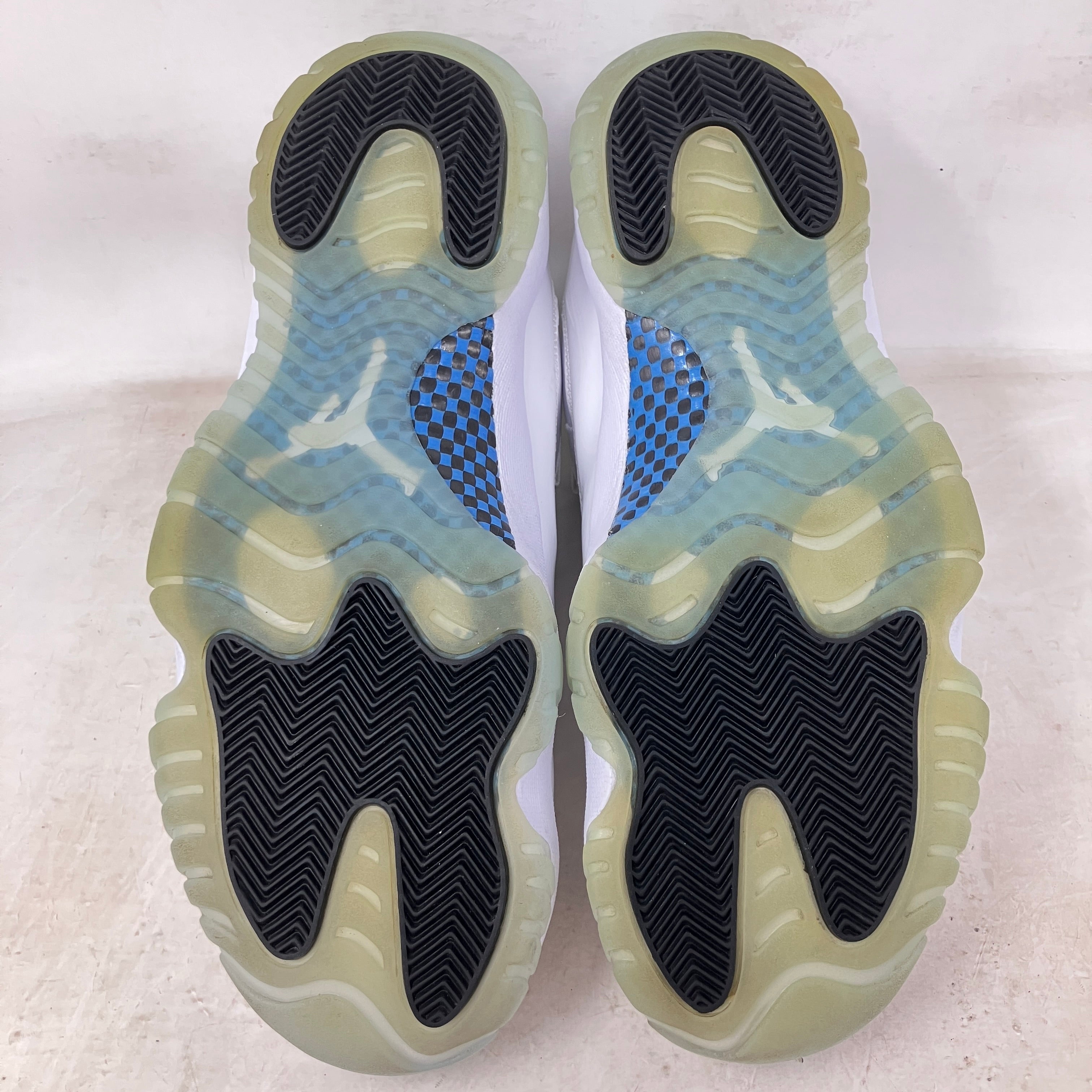 Jordan 11 Retro Low Legend Blue