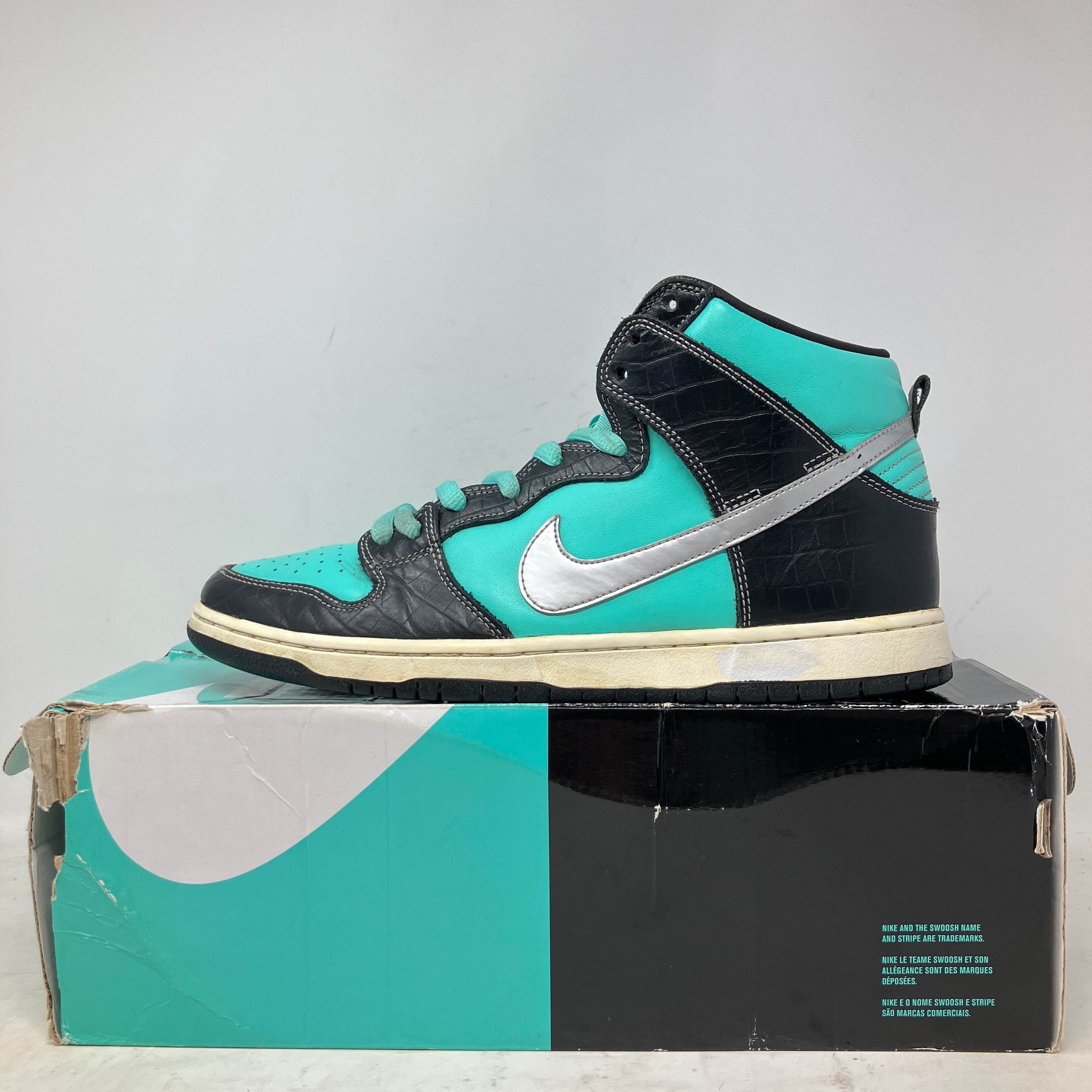 Nike SB Dunk High Diamond Supply Co.