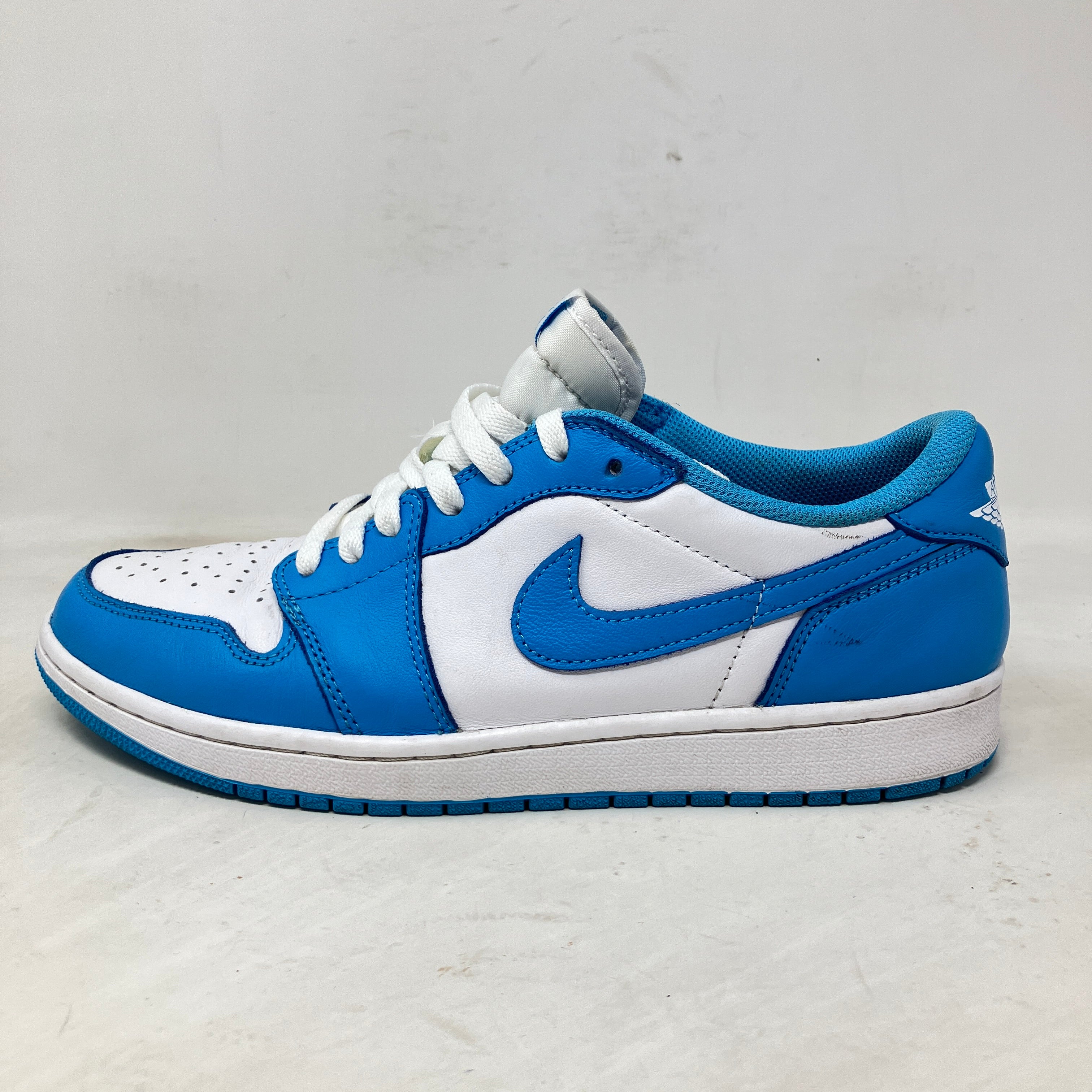 Jordan 1 Low SB UNC