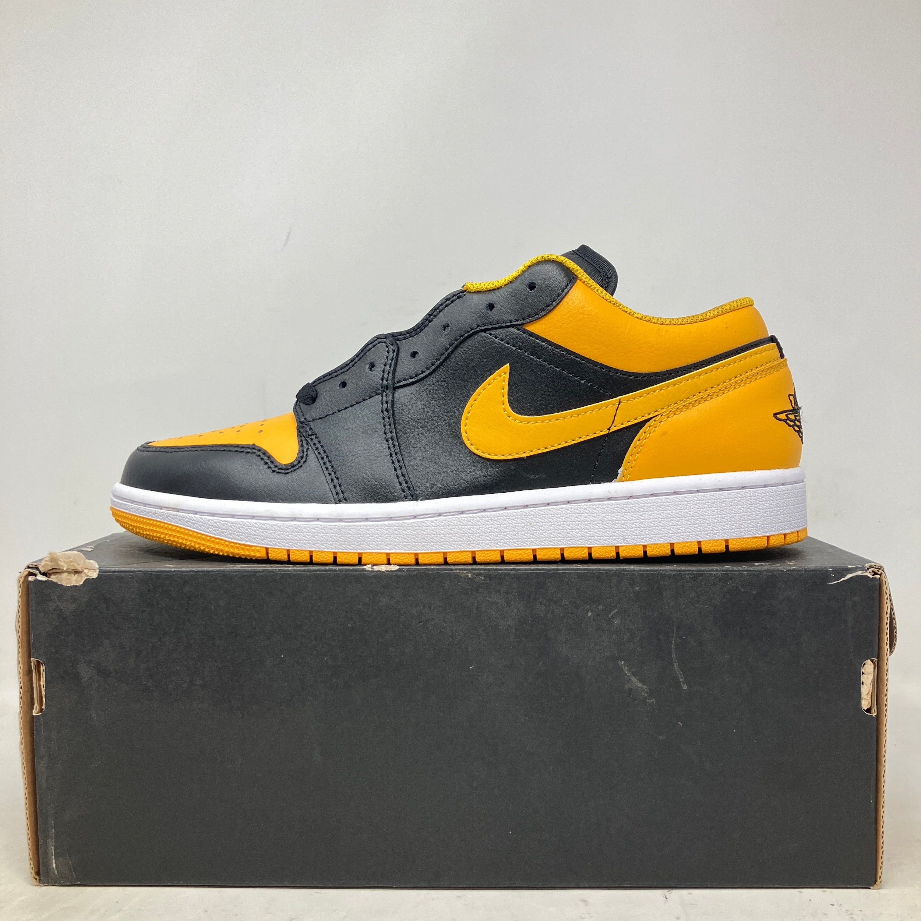 Jordan 1 Low Yellow Ochre