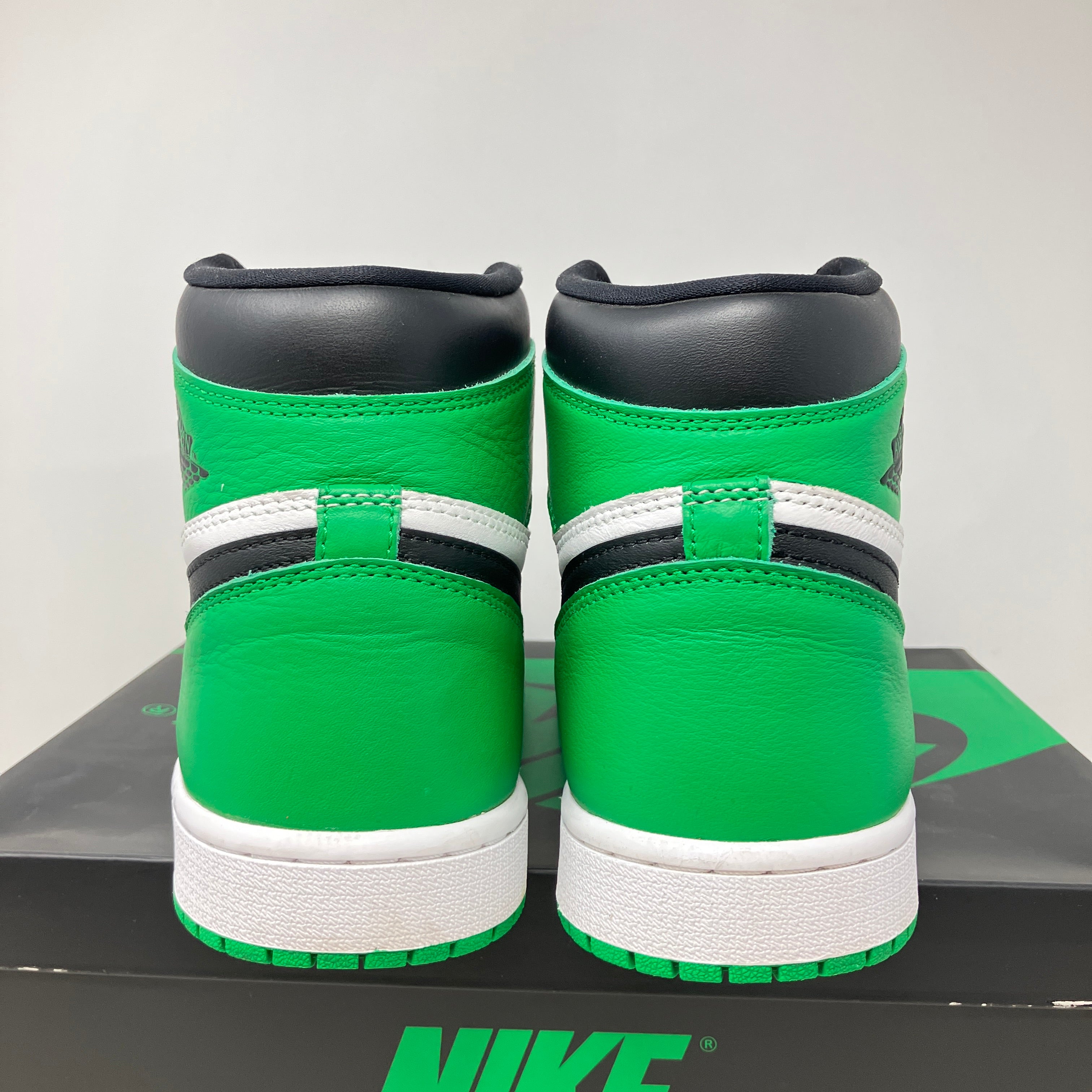 Jordan 1 Retro High OG Lucky Green